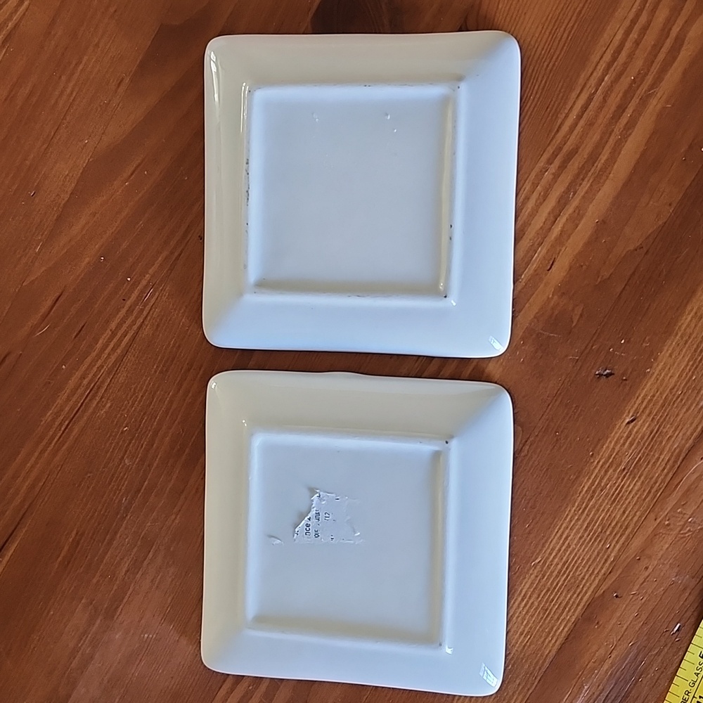 Set of 2 Ceramic Trinket Trays Size 4.5 inches - Picture 4 of 5